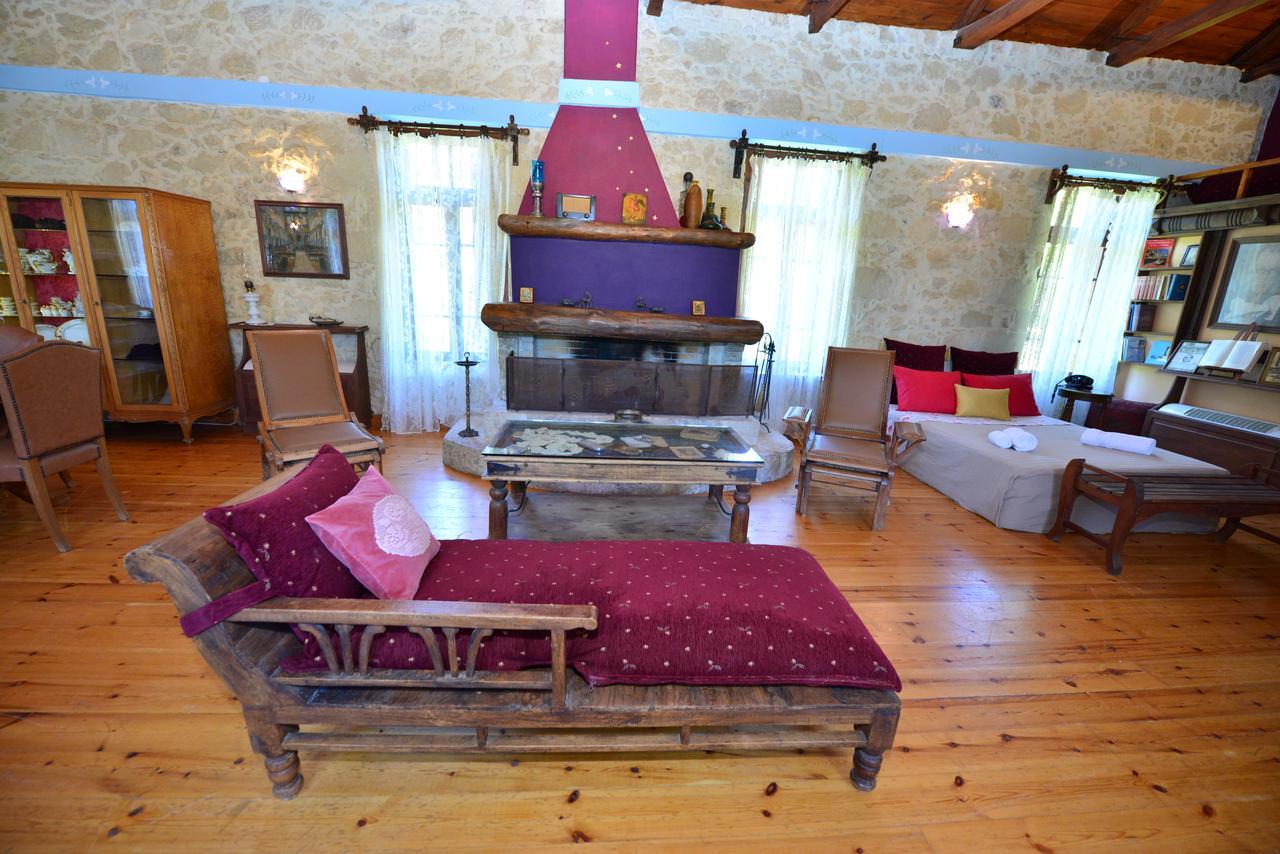 Viglatoras Appartement Sárkhos Buitenkant foto
