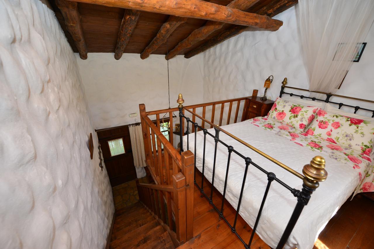 Viglatoras Appartement Sárkhos Buitenkant foto