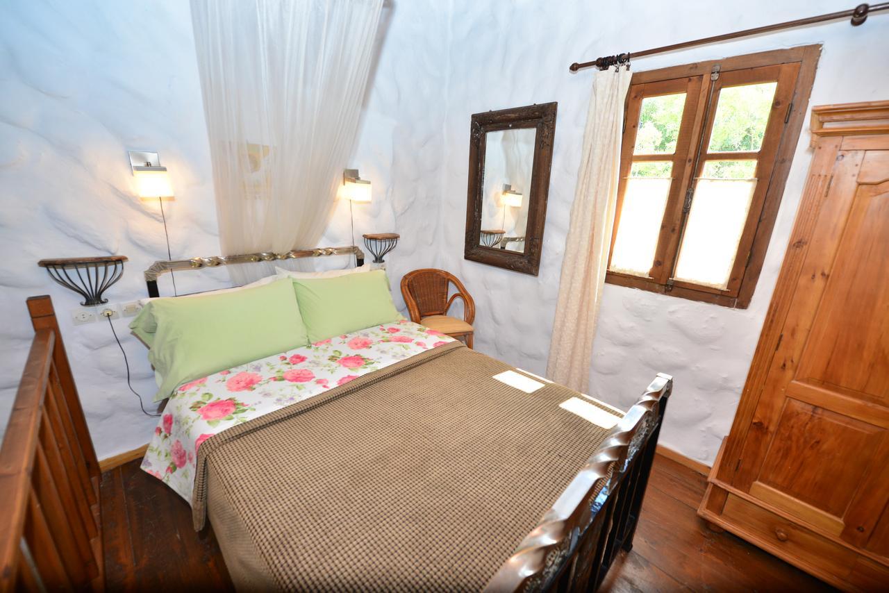Viglatoras Appartement Sárkhos Buitenkant foto