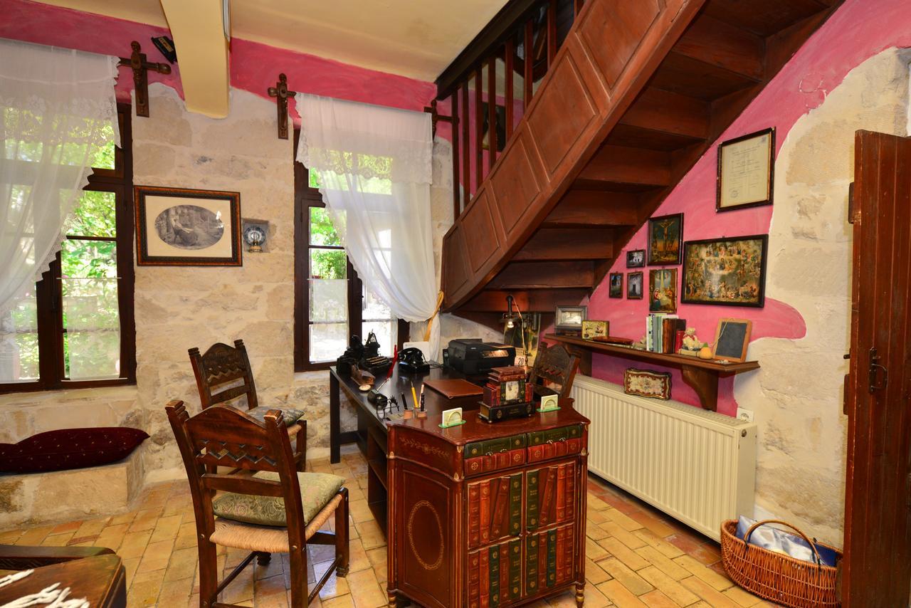 Viglatoras Appartement Sárkhos Buitenkant foto